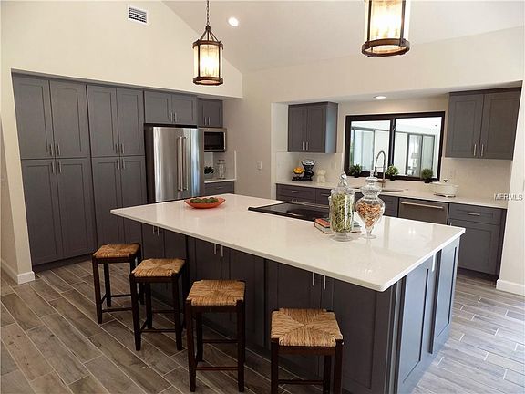 4th image of 14001 Kensington Oak Pl