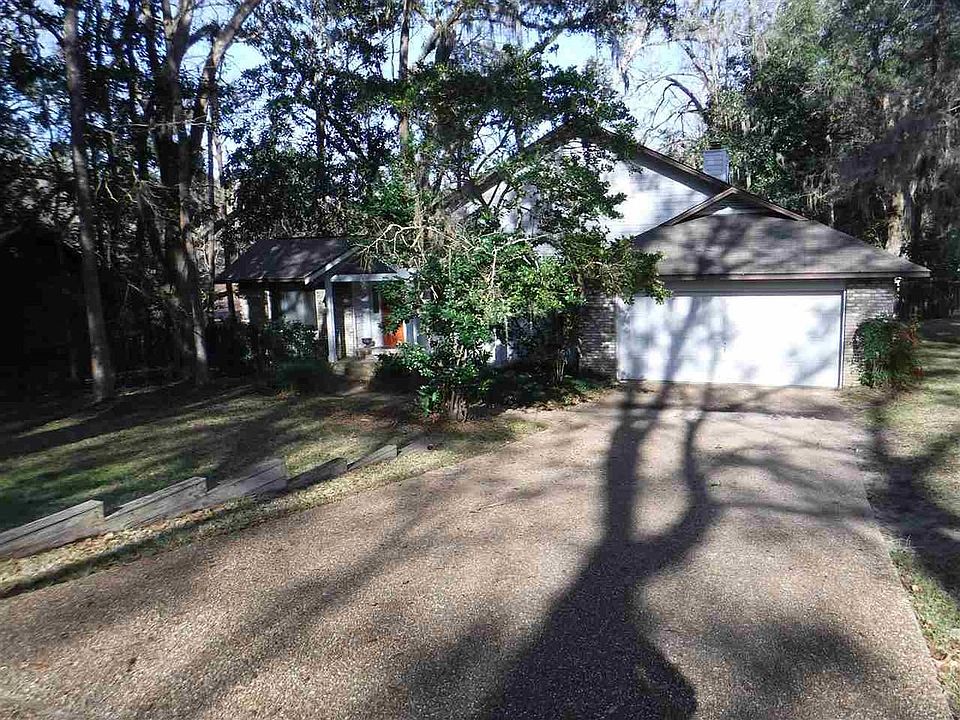 1st image of 2832 Chumleigh Cir
