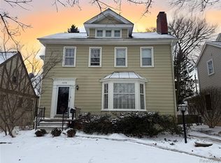 1072 Ridgedale Ave, Birmingham, MI 48009