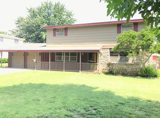 1703 Fairway Pl, Ponca City, OK 74604