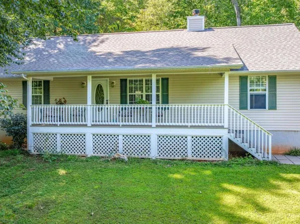 11 Lake Trl, Dahlonega, GA 30533