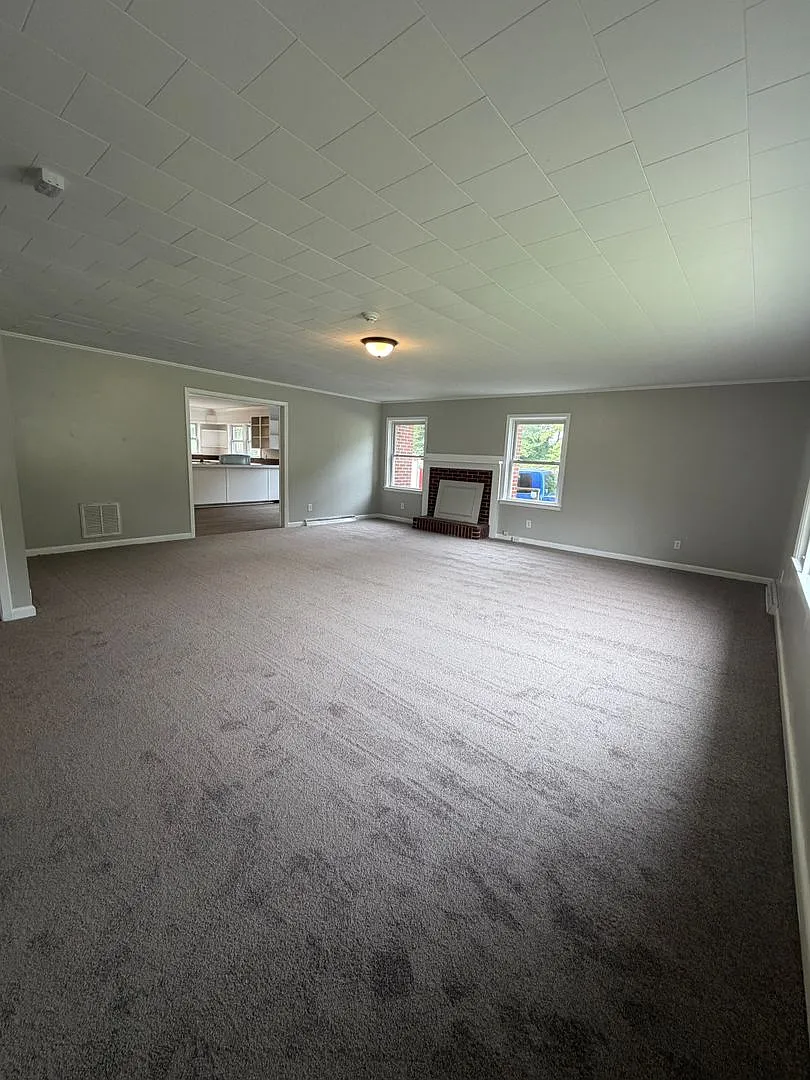 196 Perkinsville Drive — Photo 4