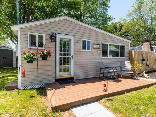 3 Fourth Street, Madison, CT 06443