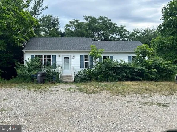 349 Creek Rd, Delran, NJ 08075