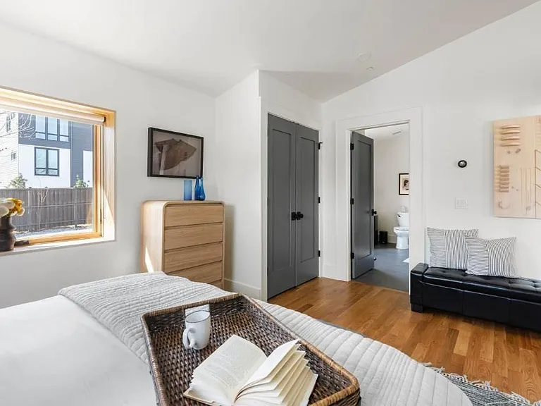 955 Wylie St #6 — Photo 25