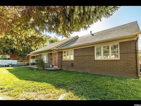 2nd image of 2118 E Terra Linda Dr