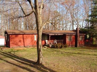 144 King Dr, Seagrove, NC 27341