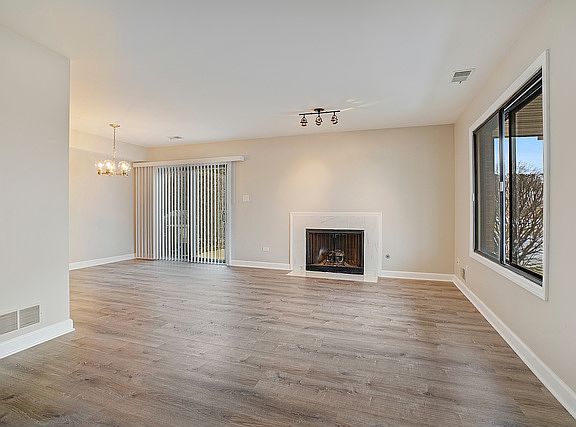 5th image of 9220 W 140th St #304
