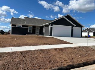 5779 N Acadia Dr, Appleton, WI 54913