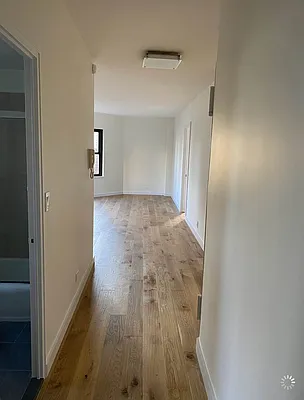 Rented by Olympia House Delaware LP | media 137