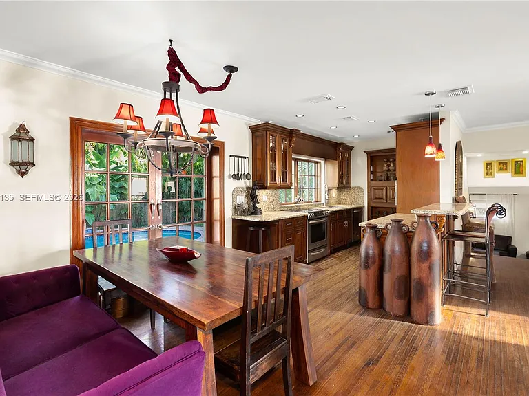6315 Maynada St — Photo 13