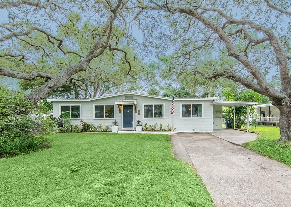 1st image of 804 S Palm Dr