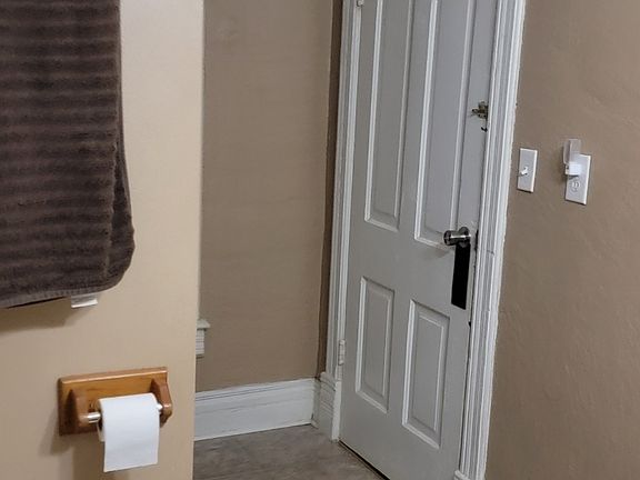 5th image of 610 5th Ave