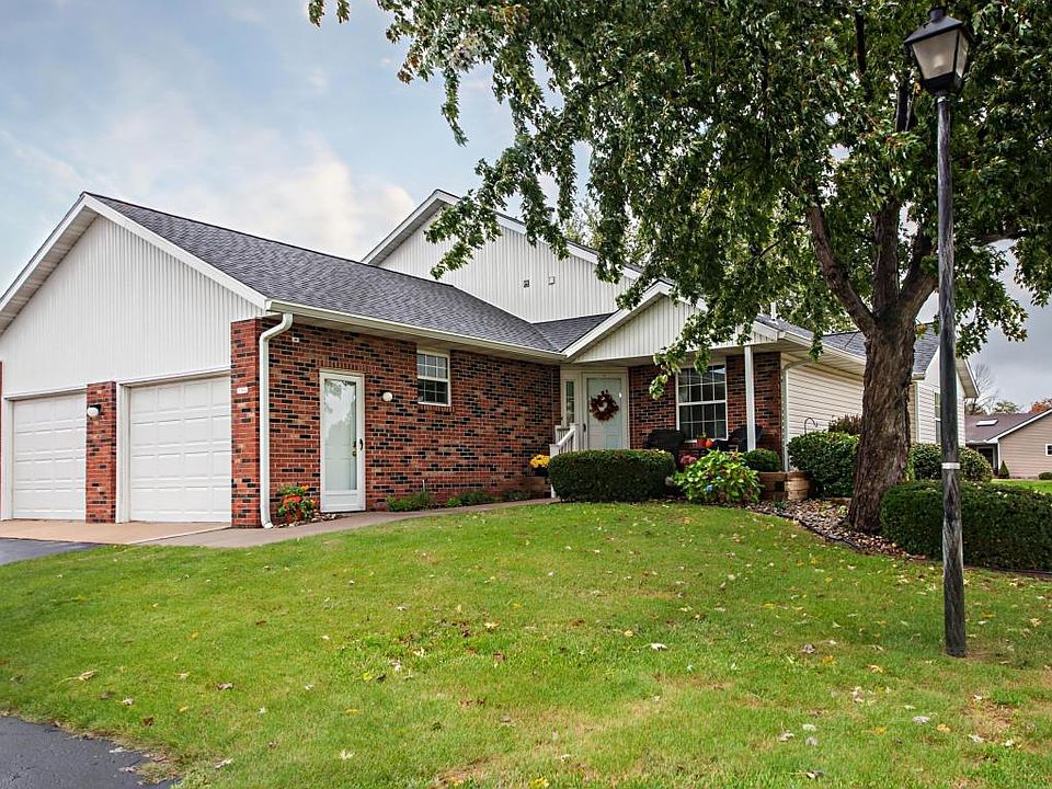 1st image of 1585 Hickory Trace Dr