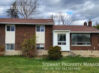 2123 Mer Bleue Rd #2-B, Ottawa, ON K4A3T9