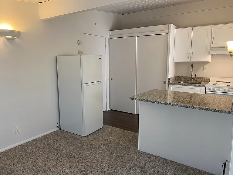 809 South St #1 — Photo 6