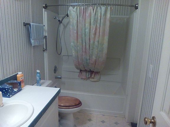 3rd image of 4777 224th St