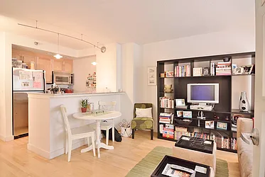 Rented by Park Property Advisors