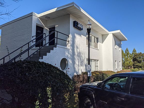 3rd image of 2250 Cheshire Bridge Rd NE Unit 302