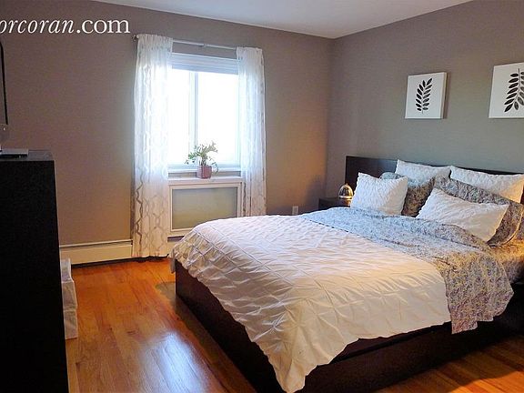 3rd image of 970 41st St APT 6B