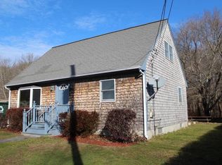 42 Holly Ln, Westport, MA 02790