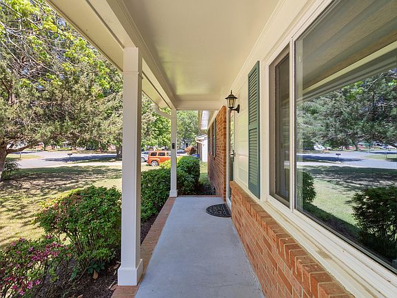 5th image of 2103 Michael Ln