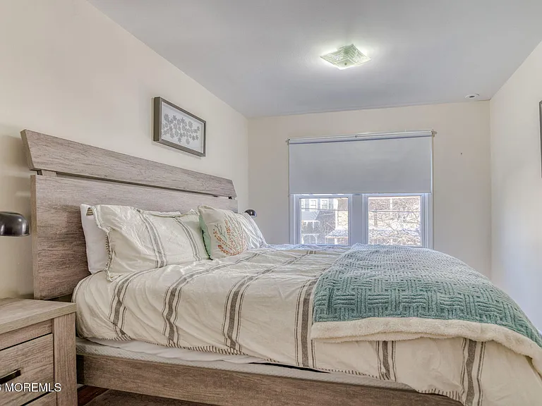 26 Heck Ave — Photo 28