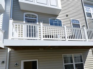 8017 Sport View Rd, Landover, MD 20785