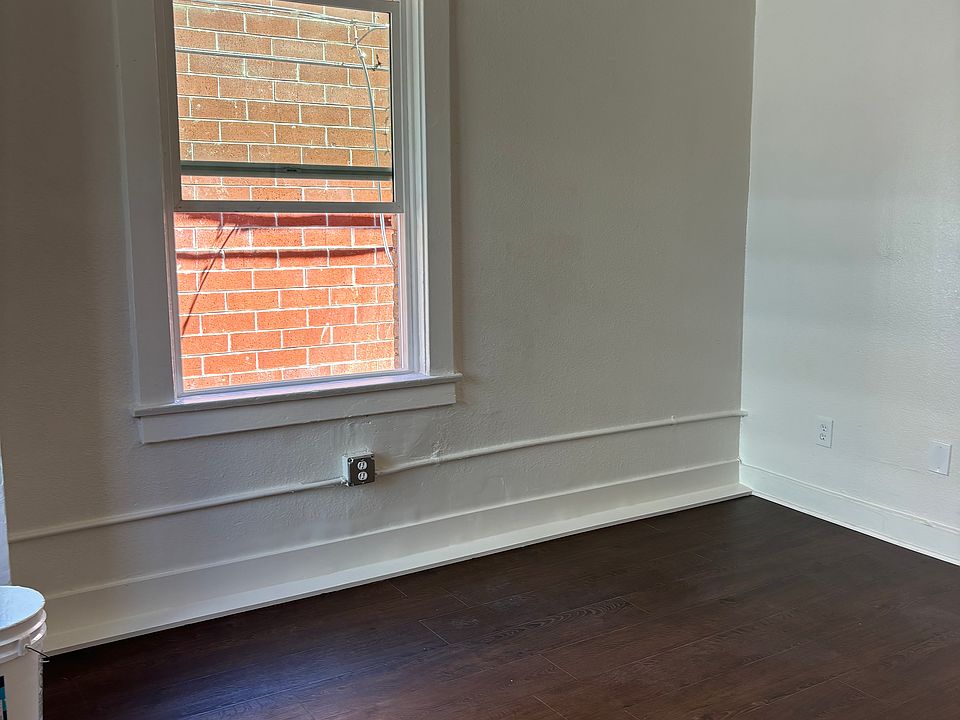 1st image of 676 S Coronado St APT 210