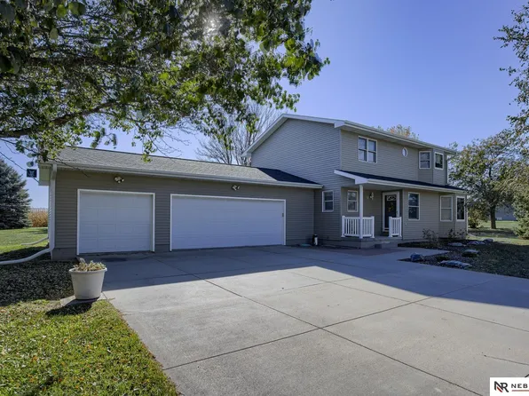453 City View Dr, Wahoo, NE 68066