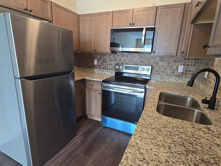 920 N Church St — Photo 10