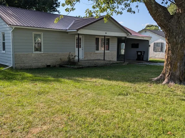 121 N Charles Street, Seymour, MO 65746