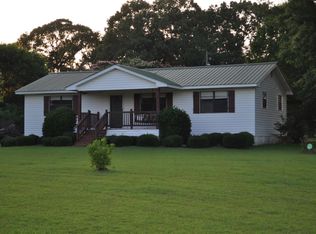 2068 Berry Rd, Selma, AL 36701