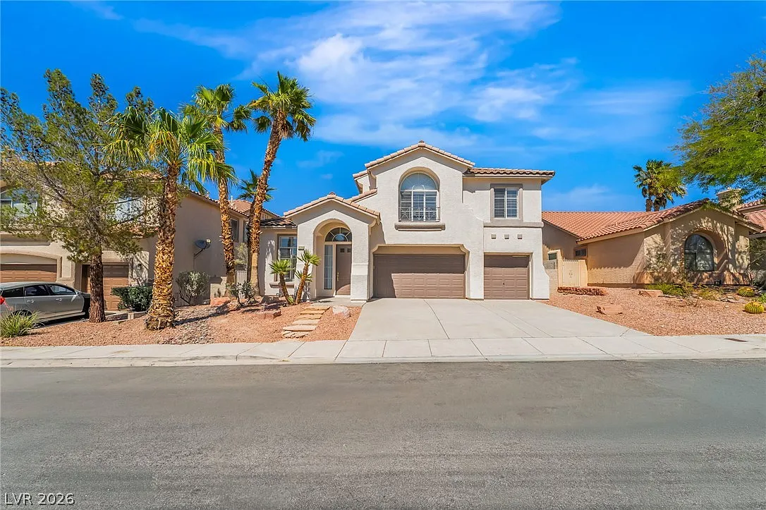 5 bed, 3.0 bath, 2777 sqft, $3,500 — Photo 2