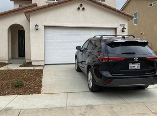 20056 Breeze Blooms Dr, Riverside, CA 92507