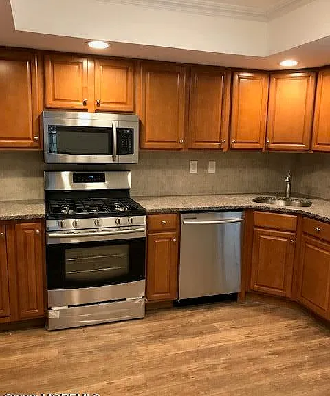 159 Devon Ct — Photo 4