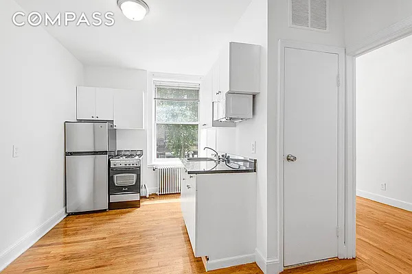 Rented by Compass | media 34