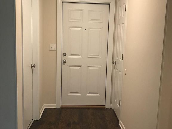 3rd image of 5665 W Shore Dr