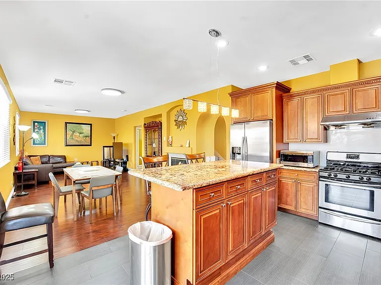 9677 Casper Peak Ct — Photo 11