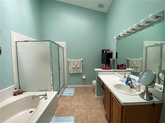 5th image of 557 Lexingdale Dr