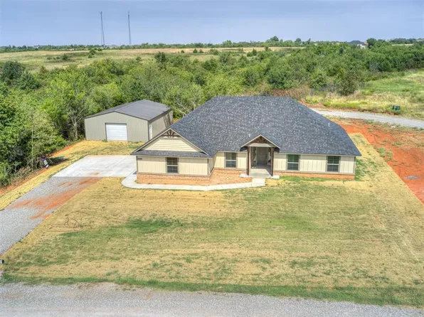 1990 Southern Trace Ln, Blanchard, OK 73010