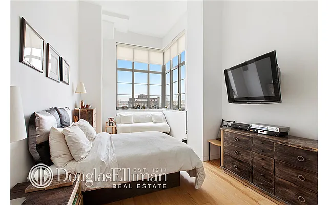 Sold by Douglas Elliman | media 4