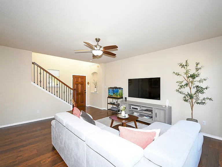 1119 Pinnacle Fls — Photo 4