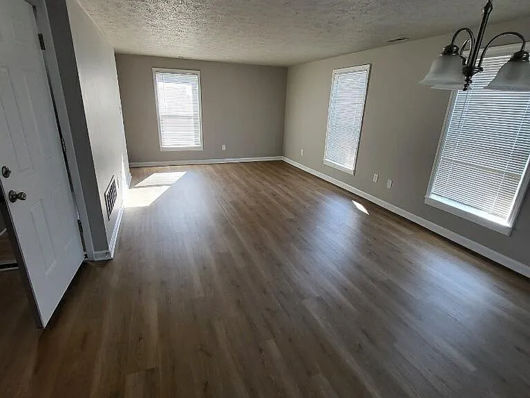 Large Living Room LVP