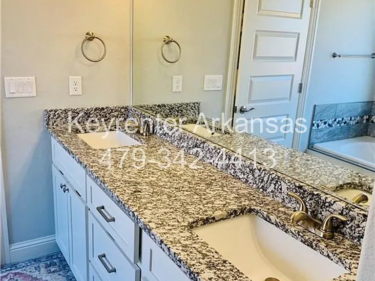 438 N Otoe St — Photo 22