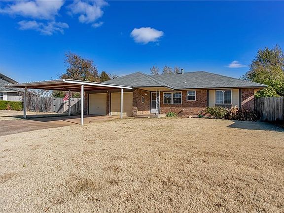 2nd image of 1316 NW Kings Court Cir