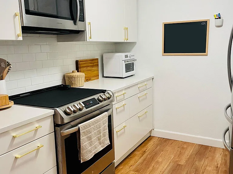 231 Easy St #9 — Photo 3