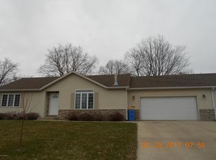 206 12th St NE, Owatonna, MN 55060