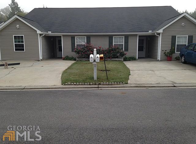 2nd image of 8 Pintail Ct NW