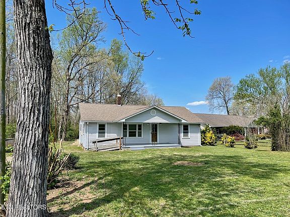 3rd image of 3535 Mint Rd